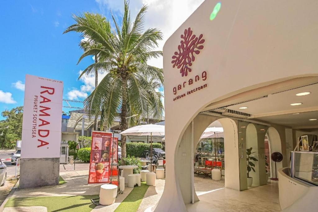 Ramada By Wyndham Phuket Southsea Hotell Karon Exteriör bild